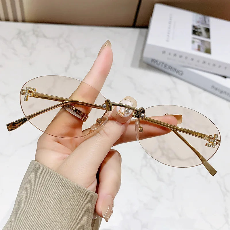 Bold Euro American Frameless Sunglasses Look