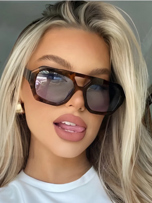 Trendsetting Double Beam Irregular Shades